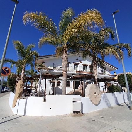 פואבלה דה וייבונה Hostal Espai Mediterrani מראה חיצוני תמונה