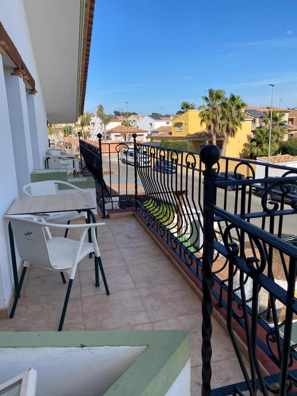 פואבלה דה וייבונה Hostal Espai Mediterrani מראה חיצוני תמונה